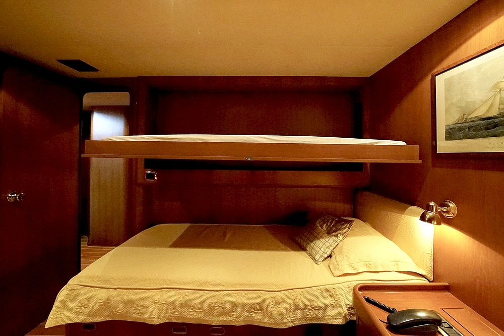 25_WALLY100_int_cabin_guest2.2