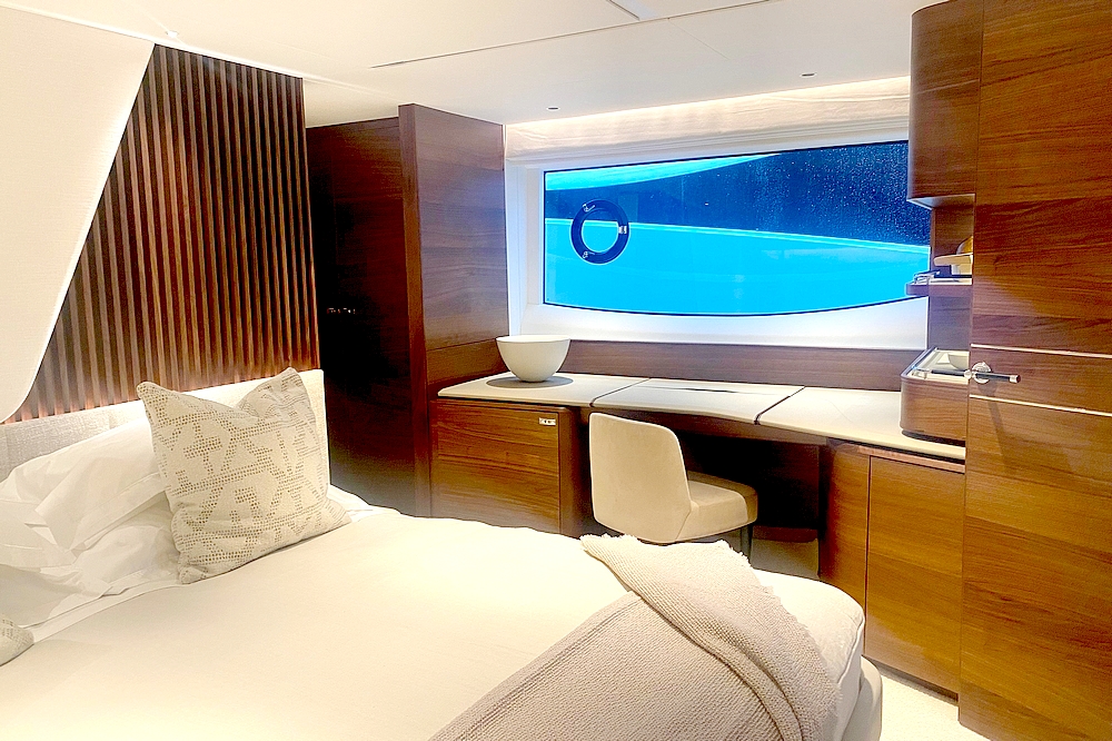 26_PRINCESSY72_int_cabin_owner2