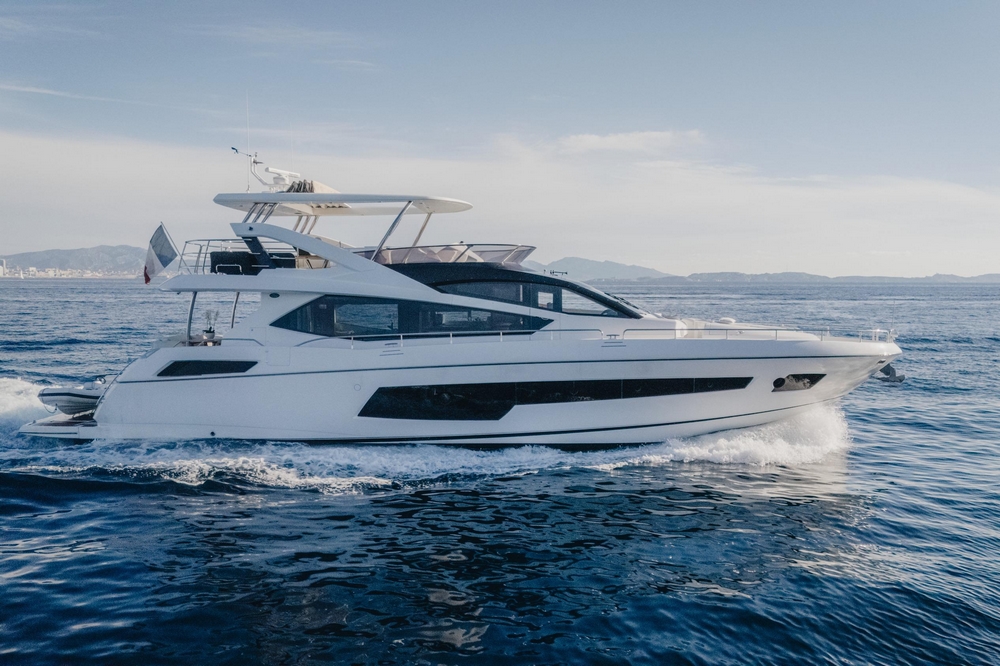 01_SUNSEEKER75Yacht_ext_cruising1
