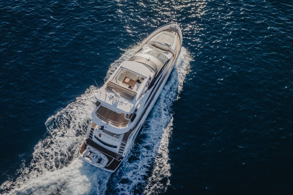 04_SUNSEEKER75Yacht_ext_cruising4