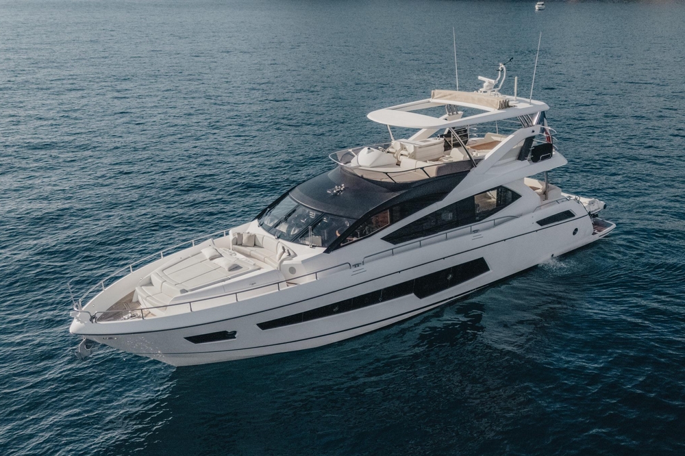 12_SUNSEEKER75Yacht_ext_mooring2