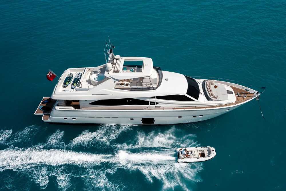 14_FERRETTI830_ext_mooring6