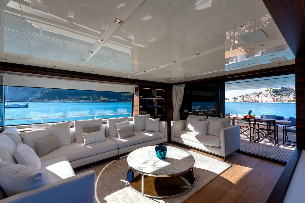 15_SANLORENZO86_int_saloon1