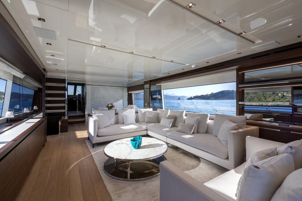 16_SANLORENZO86_int_saloon2