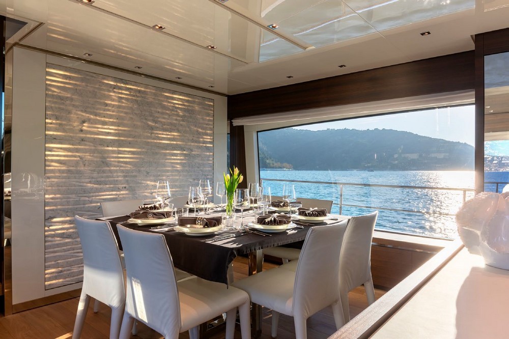 17_SANLORENZO86_int_dining1