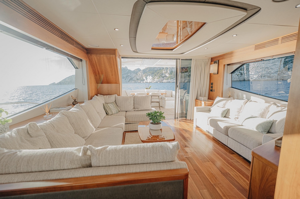 21_SUNSEEKER75Yacht_int_saloon1