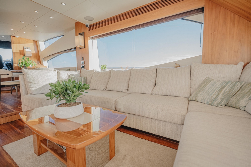 23_SUNSEEKER75Yacht_int_saloon3