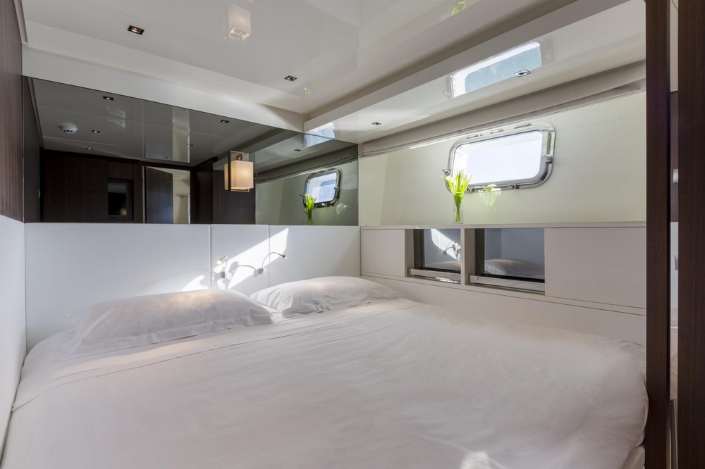 31_SANLORENZO86_int_cabin_guest_double1