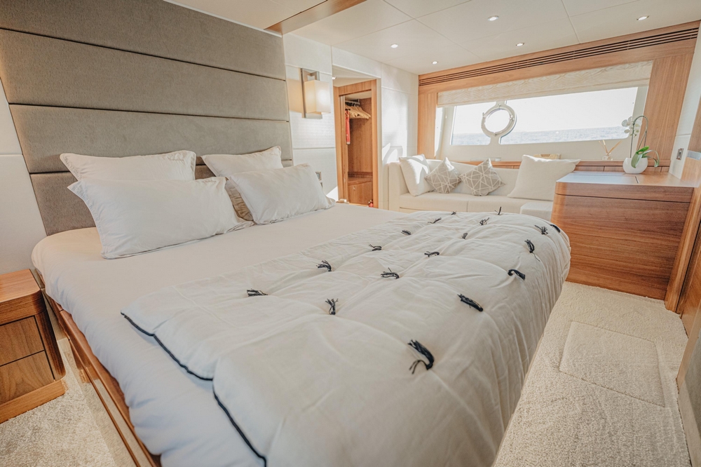 31_SUNSEEKER75Yacht_int_cabin_owner1