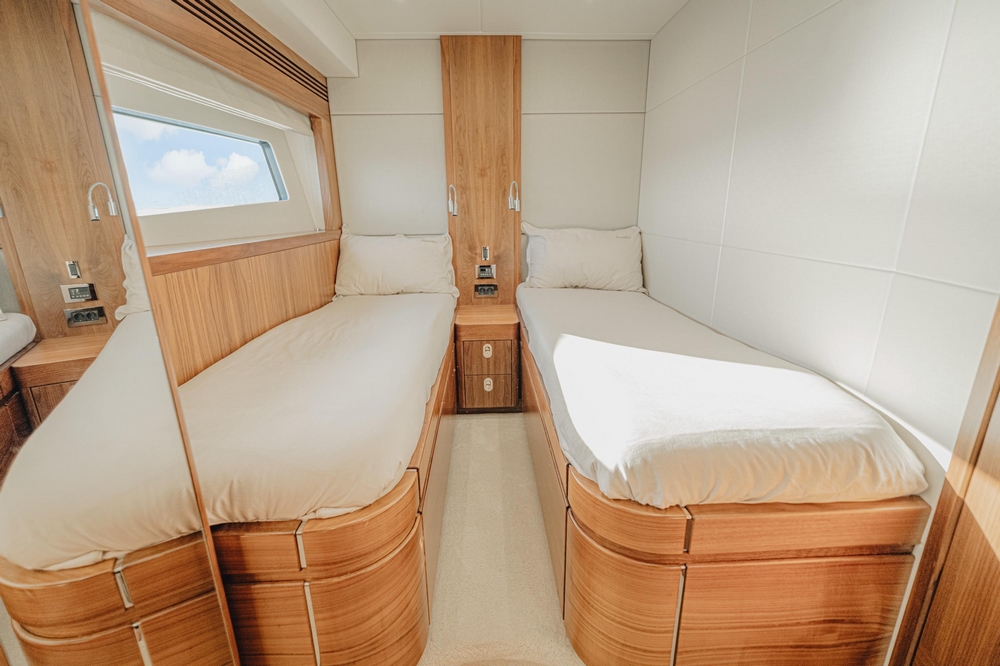 39_SUNSEEKER75Yacht_int_cabin_guest_twin1