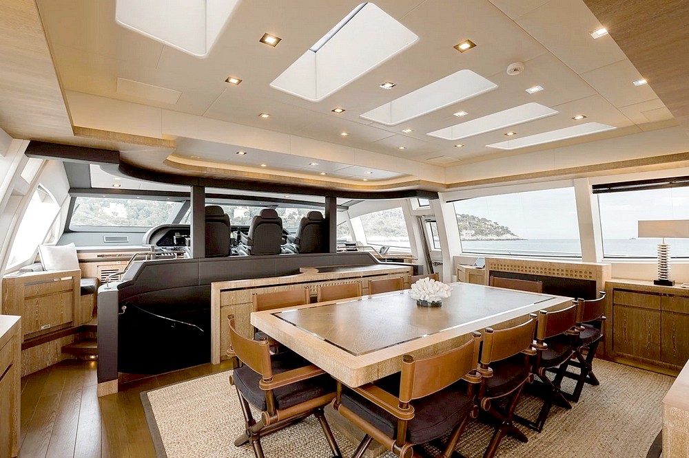 19_MANGUSTA165_int_dining3