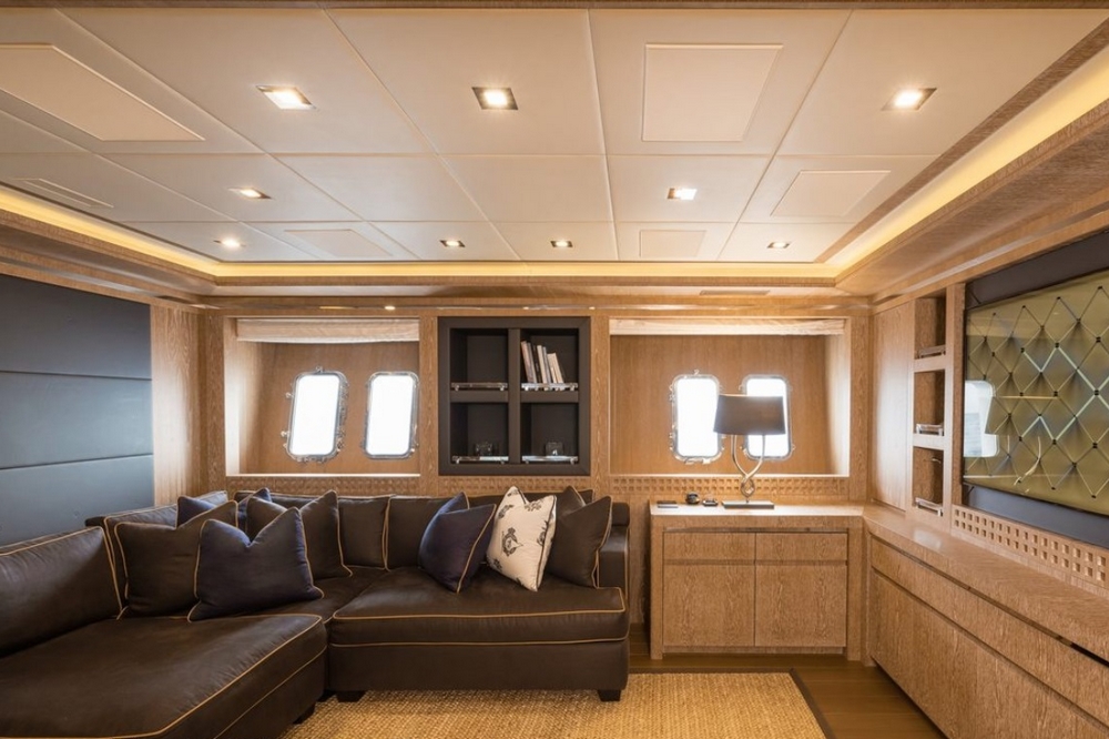 25_MANGUSTA165_int_lounge3