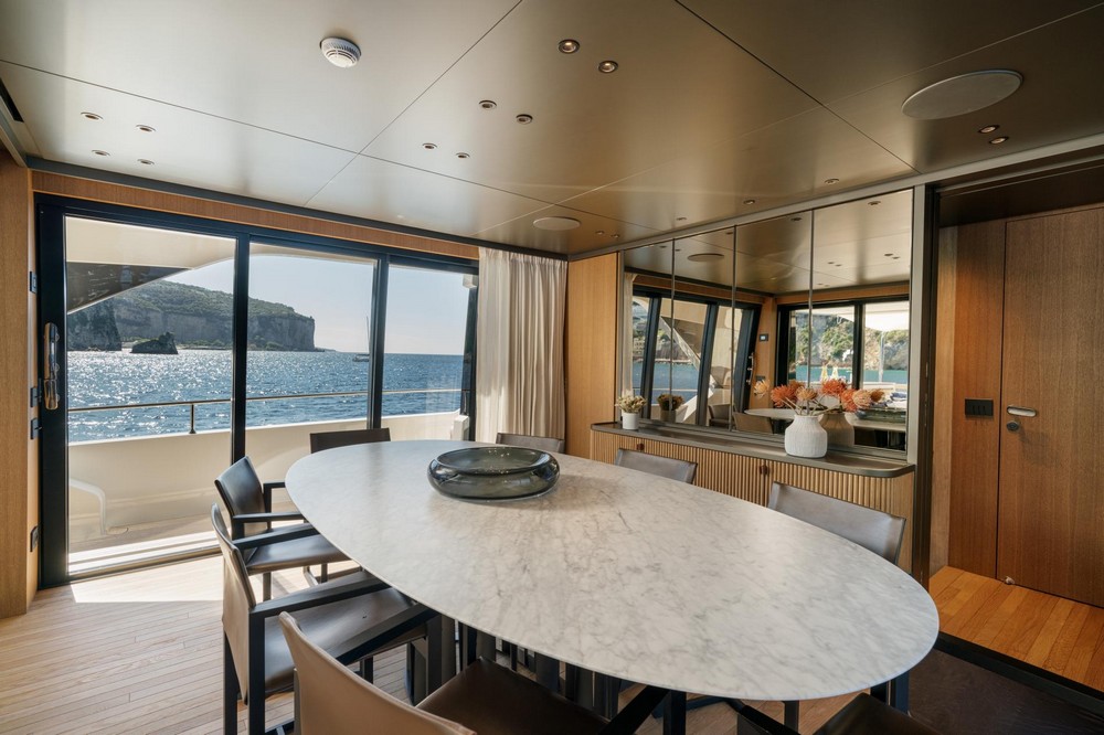 29_SANLORENZOSD96_int_dining2