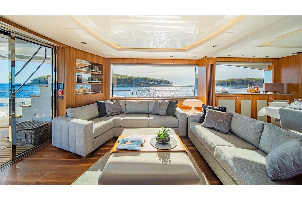 14_SUNSEEKER86Yacht_int_saloon2