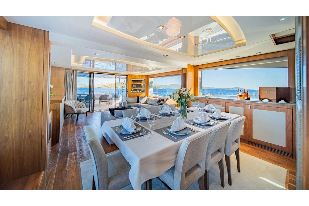 17_SUNSEEKER86Yacht_int_dining1