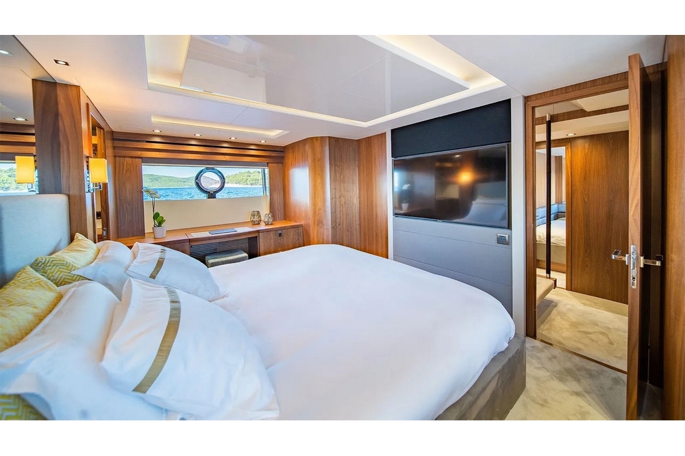 23_SUNSEEKER86Yacht_int_cabin_owner1