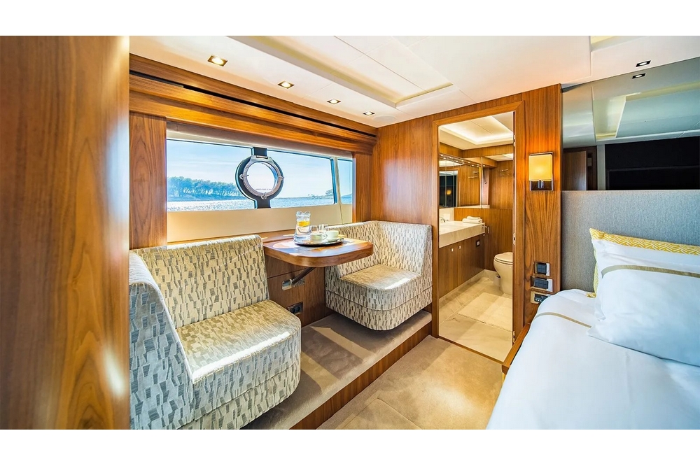 25_SUNSEEKER86Yacht_int_cabin_owner3