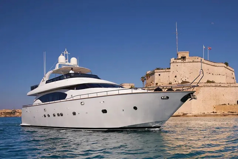 02_MAIORA24M_ext_cruising1