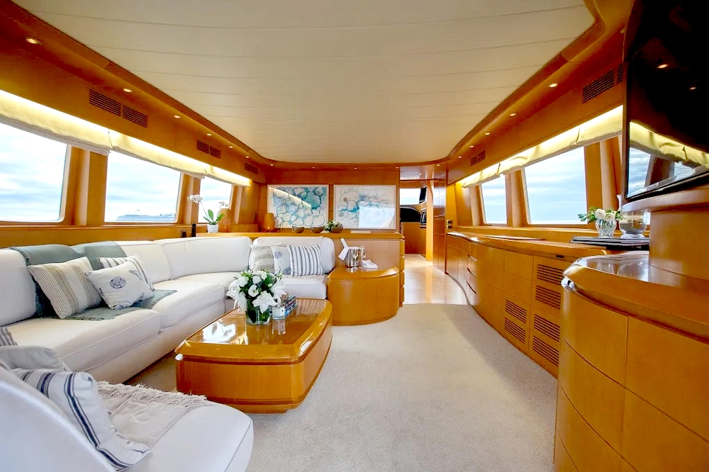 19_MAIORA24M_int_saloon1