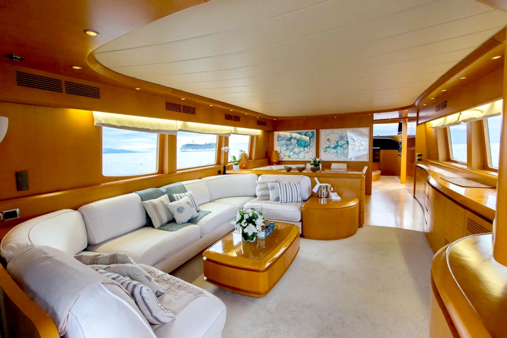 20_MAIORA24M_int_saloon2