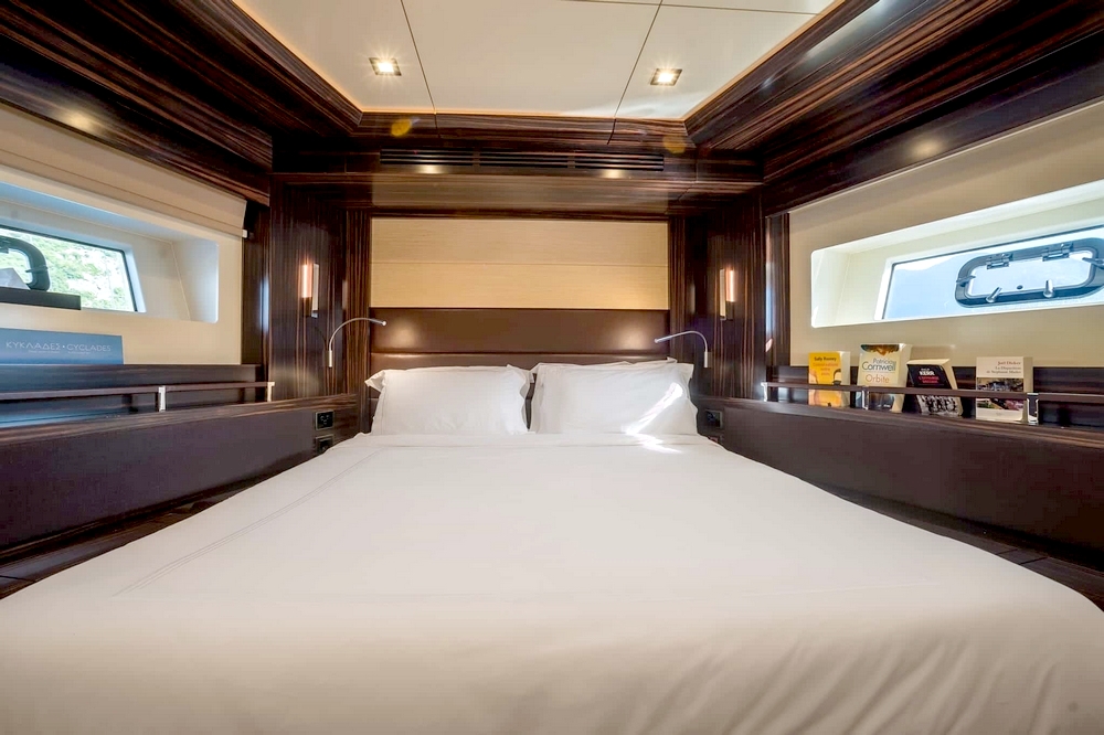 33_SIRENA64_int_cabin_vip1