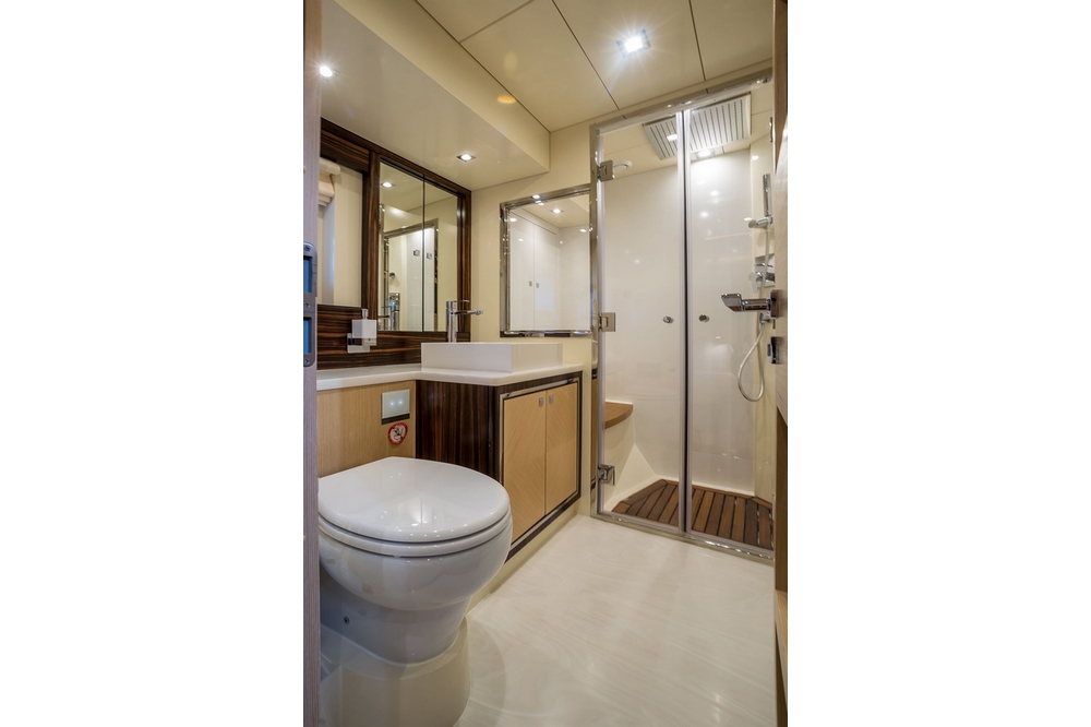 35_SIRENA64_int_cabin_vip3.2
