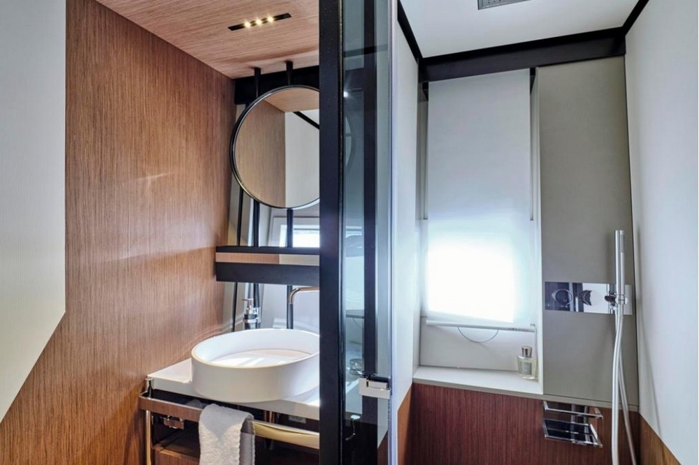 37_FERRETTI720_int_cabin_guest2.2